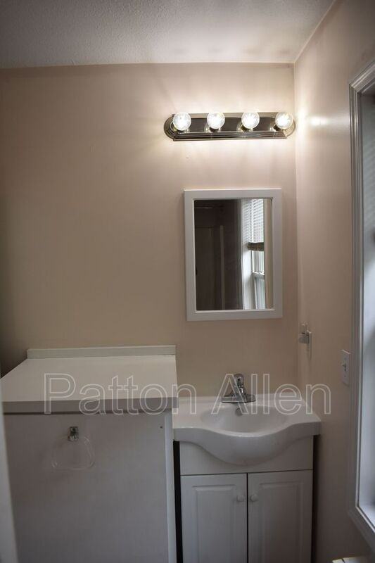171 Citadel Dr #173D - Photo 2 of 10