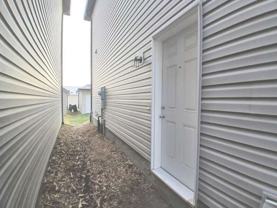 20955 20 Ave Nw #LOWER - Photo 1 of 1