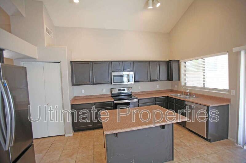 7205 W Mohawk Ln - Photo 4 of 14