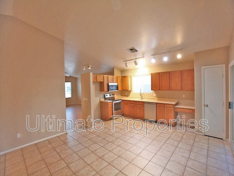 3011 W Zachary Dr - Photo 6 of 14