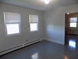 featured image of 14 Dana St #3
