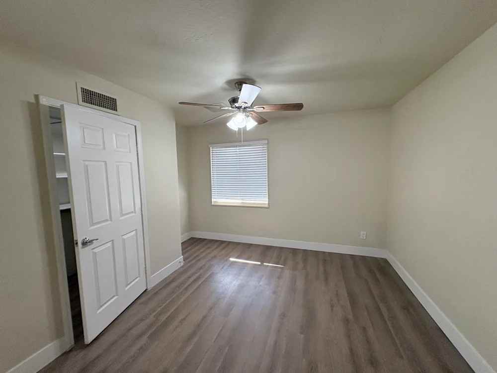 2628 N 70th Pl #NA - Photo 5 of 10