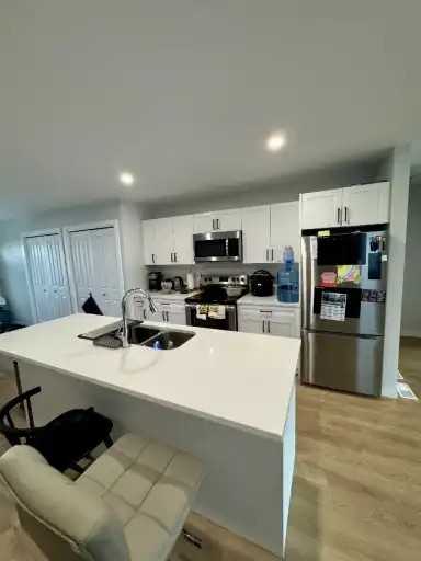 462 Rosedale Ave - Photo 3 of 22