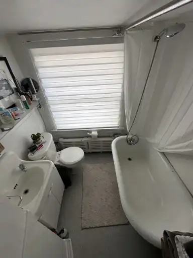 662 Gilmour St #2 - Photo 7 of 9