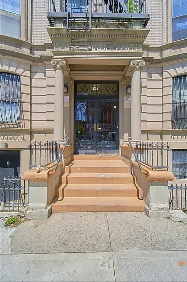 189 Sterling Pl #8 - Photo 7 of 8