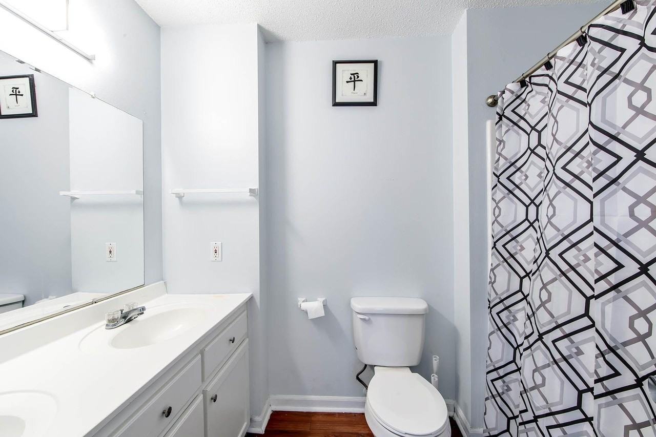 207 Evelyn Ave - Photo 7 of 11
