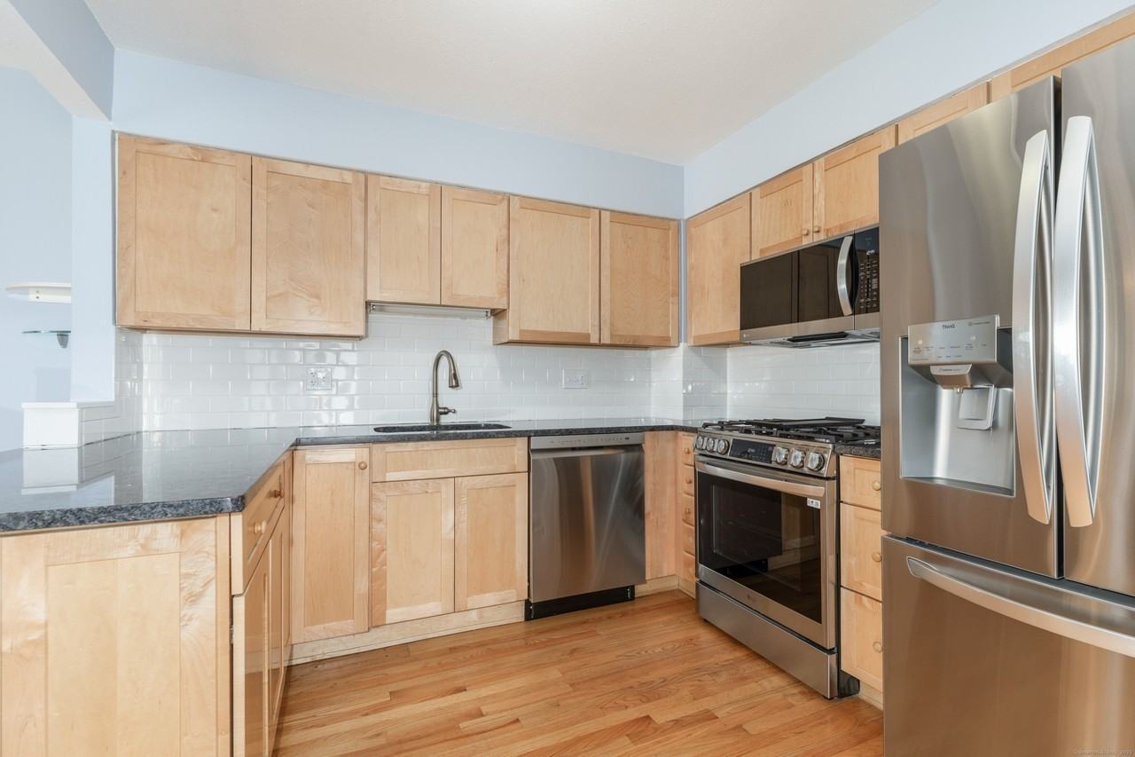 20 Peddlars Dr #20 - Photo 5 of 27