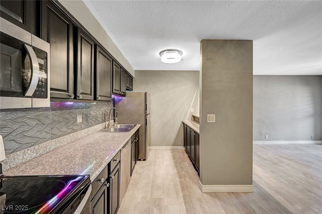 5101 River Glen Dr #136 - Photo 5 of 29