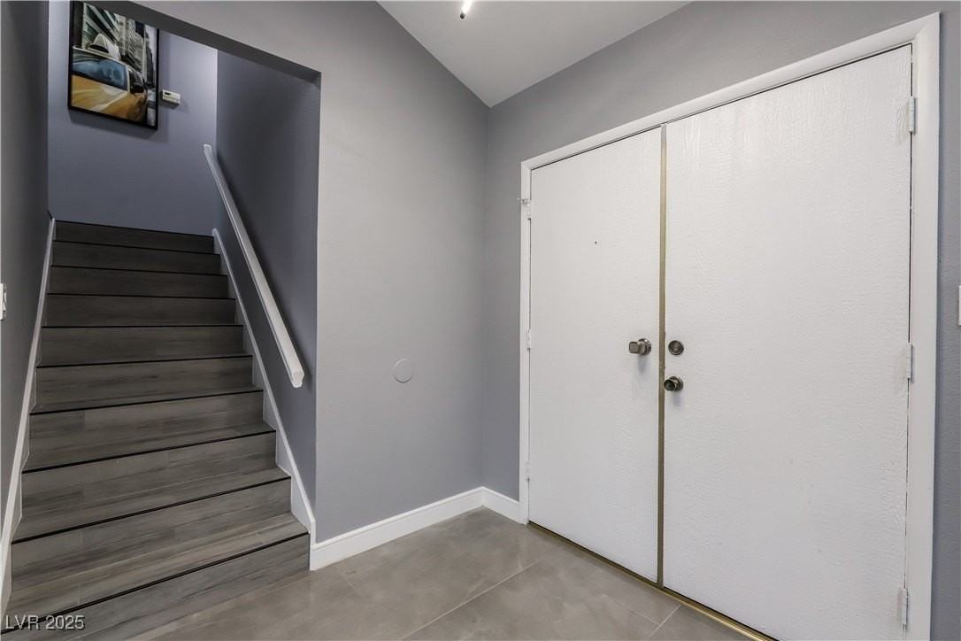 5301 Opuntia St - Photo 5 of 50