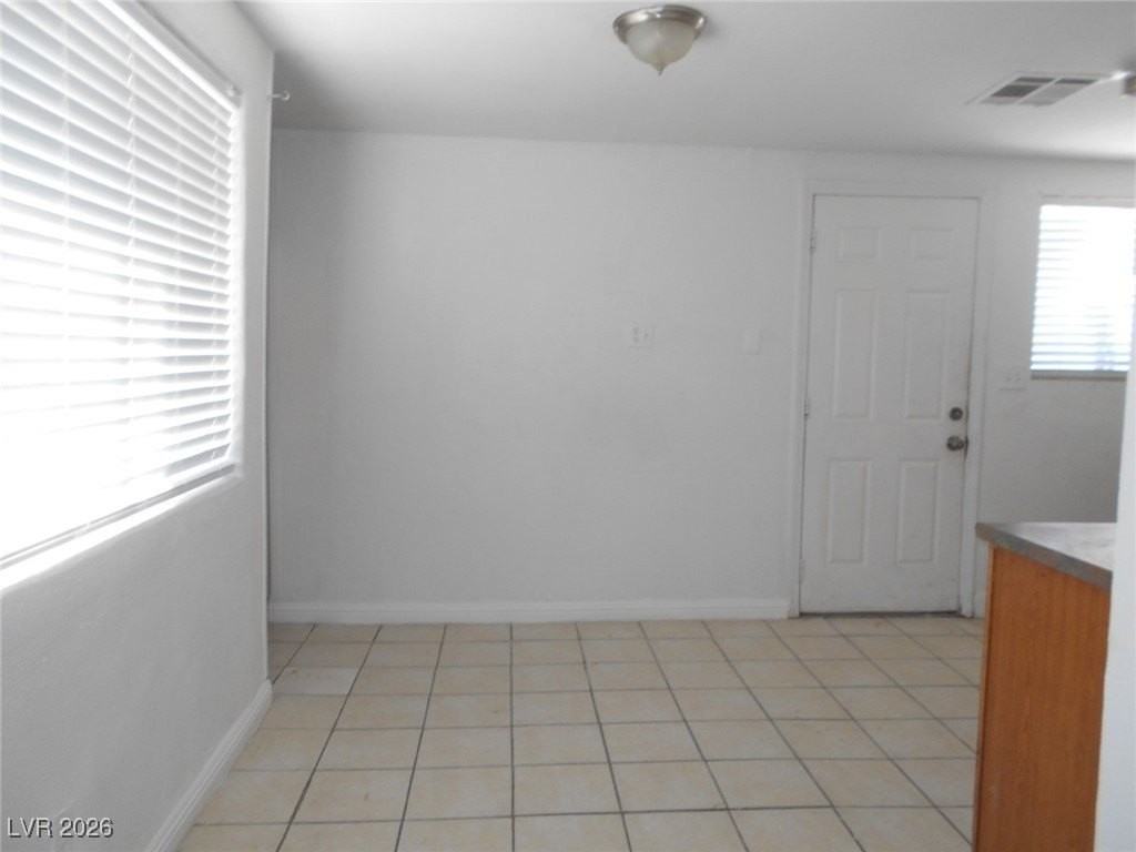 2137 E Saint Louis Ave - Photo 6 of 20