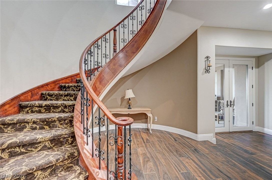8490 Via De Bellasidra Ct - Photo 7 of 50