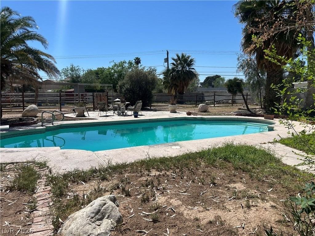 5805 Paseo Montana - Photo 2 of 6