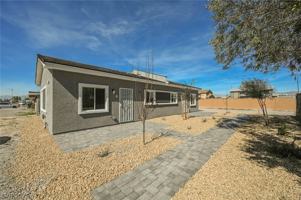 featured image of 5018 Holt Ave #17A