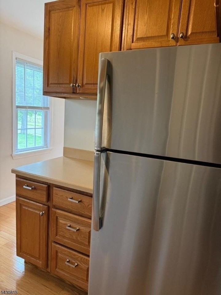 2 Chase Dr - Photo 6 of 32