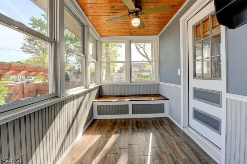 72 Colonial Dr - Photo 5 of 48
