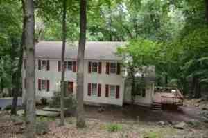featured image of 5 Deer Run Dr
