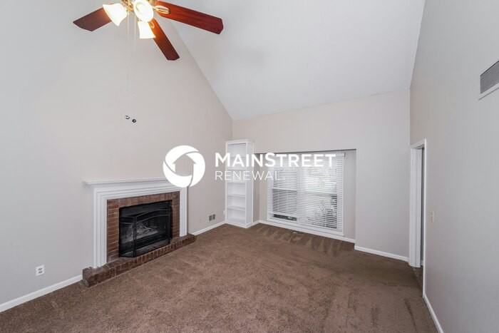 717 Lydgate Cv - Photo 2 of 15