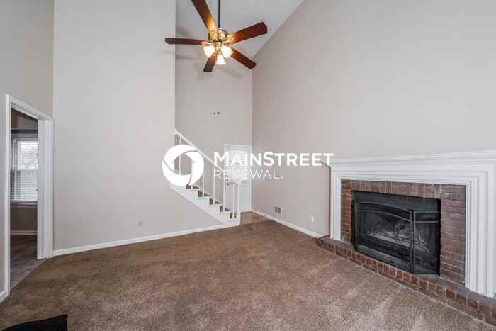 717 Lydgate Cv - Photo 3 of 15