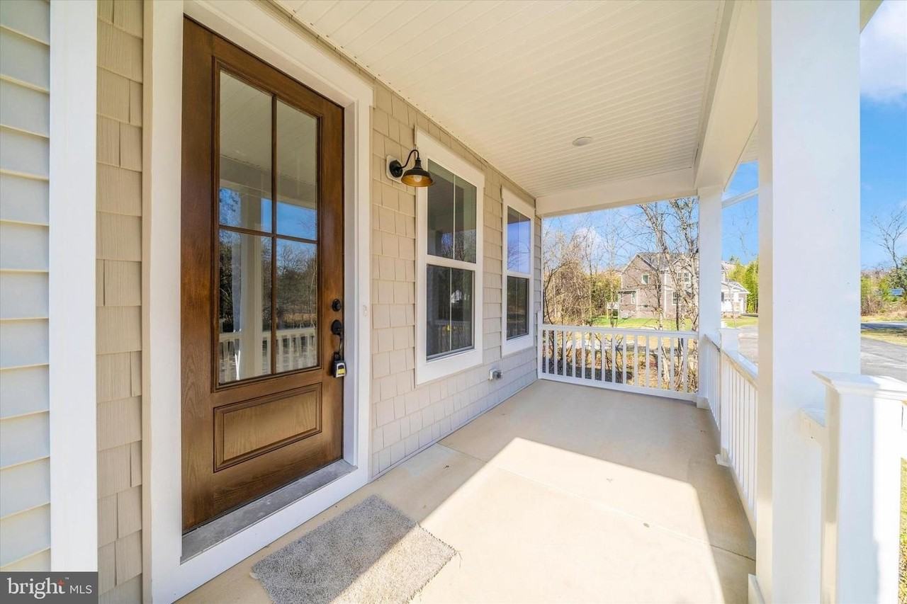 8308 Patience Ln - Photo 3 of 47