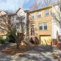 704 Suffield Dr - Photo 1 of 1