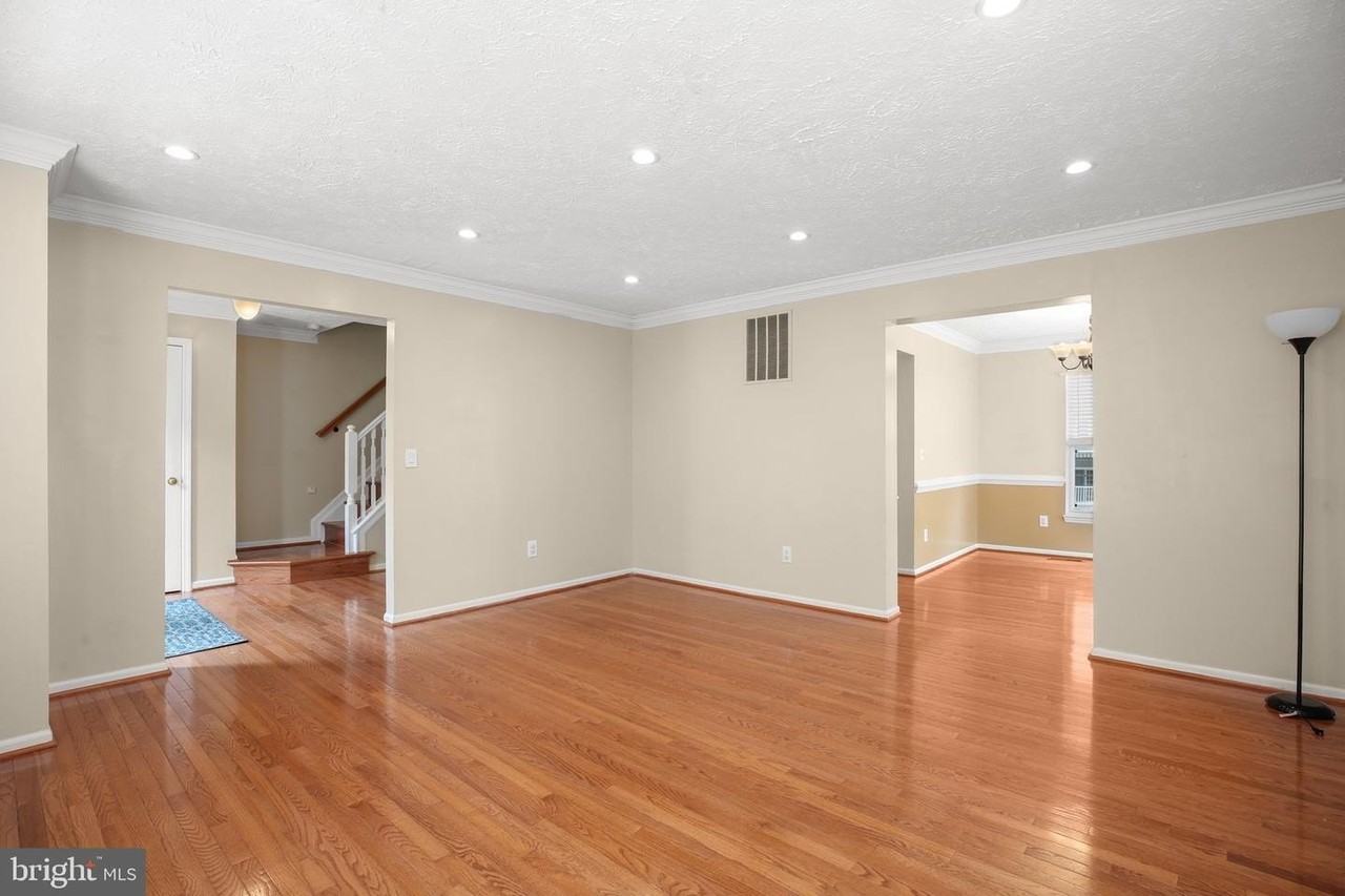 64 Spring Lake Dr - Photo 6 of 46