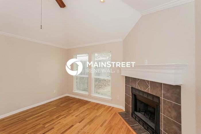 3020 Laurel Creek Dr - Photo 3 of 17