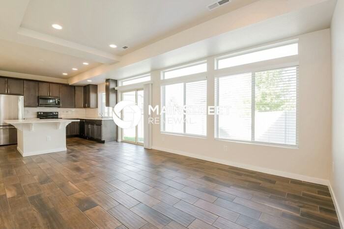19063 E 54th Pl - Photo 5 of 18