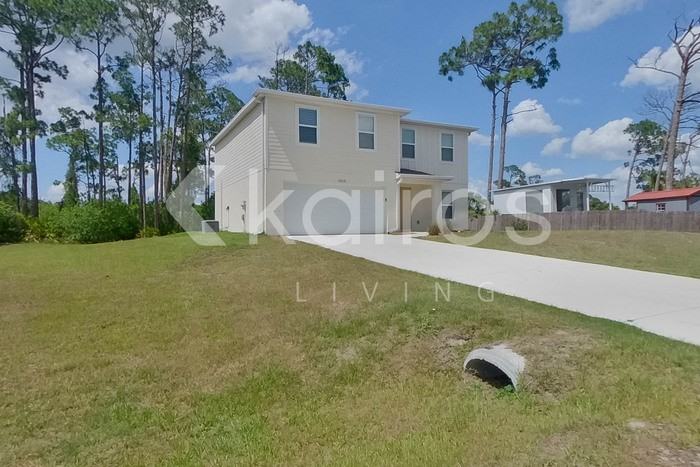 18268 Wintergarden Ave - Photo 2 of 29