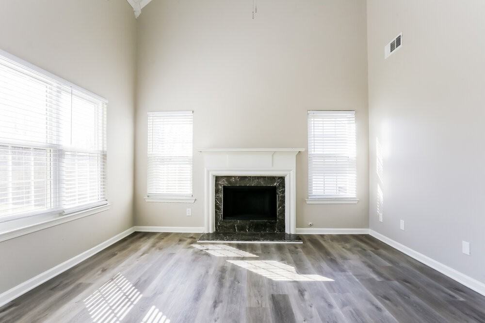 213 Summer Hill Cir - Photo 5 of 17