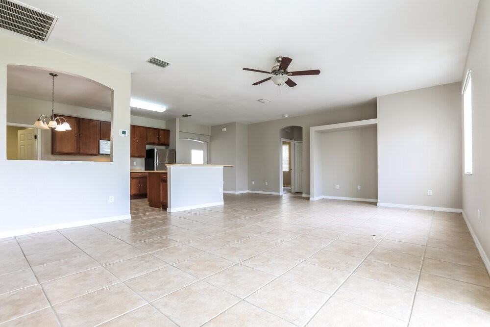 15385 Lakeland Cir - Photo 7 of 16