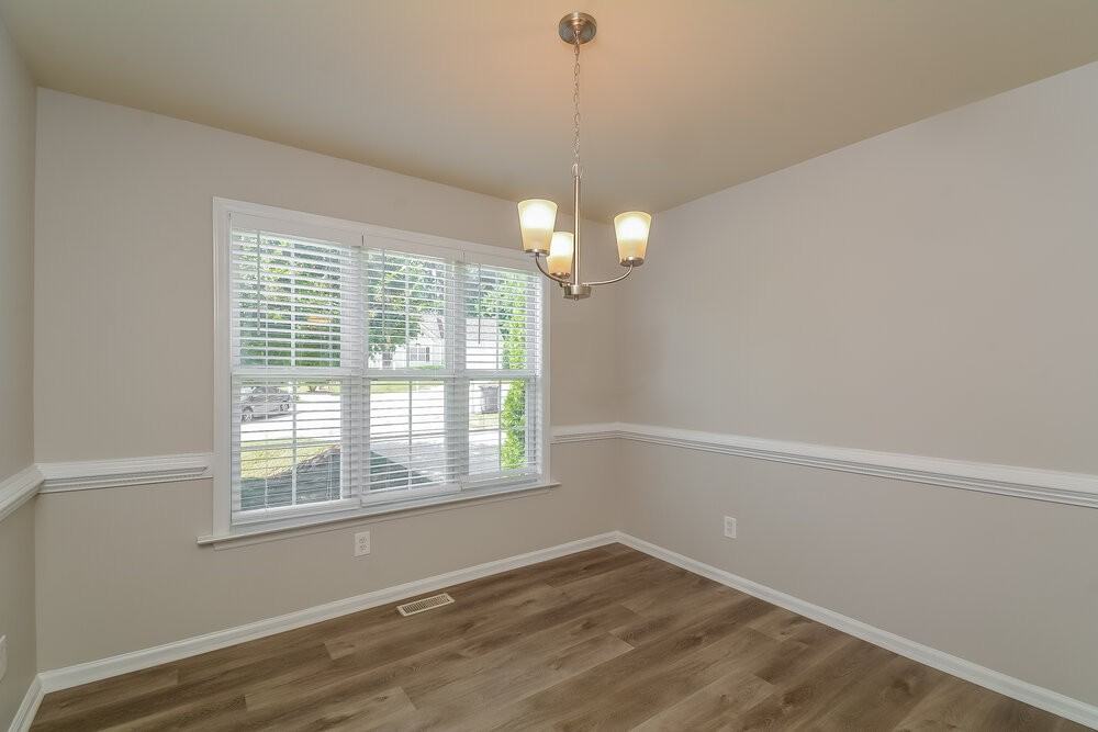 118 Ashton Ct - Photo 6 of 17