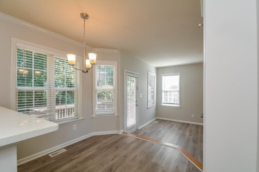 118 Ashton Ct - Photo 7 of 17