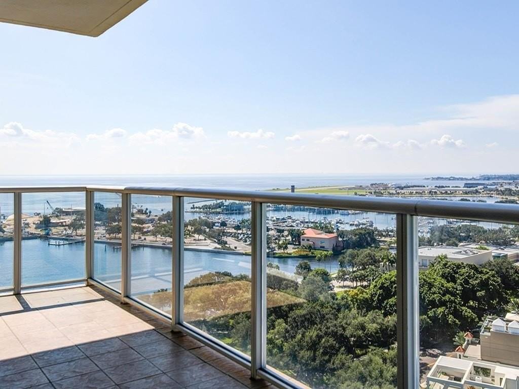 400 Beach Dr Ne #1702 - Photo 2 of 25