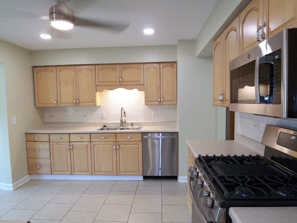 3835 Winston Dr - Photo 6 of 27