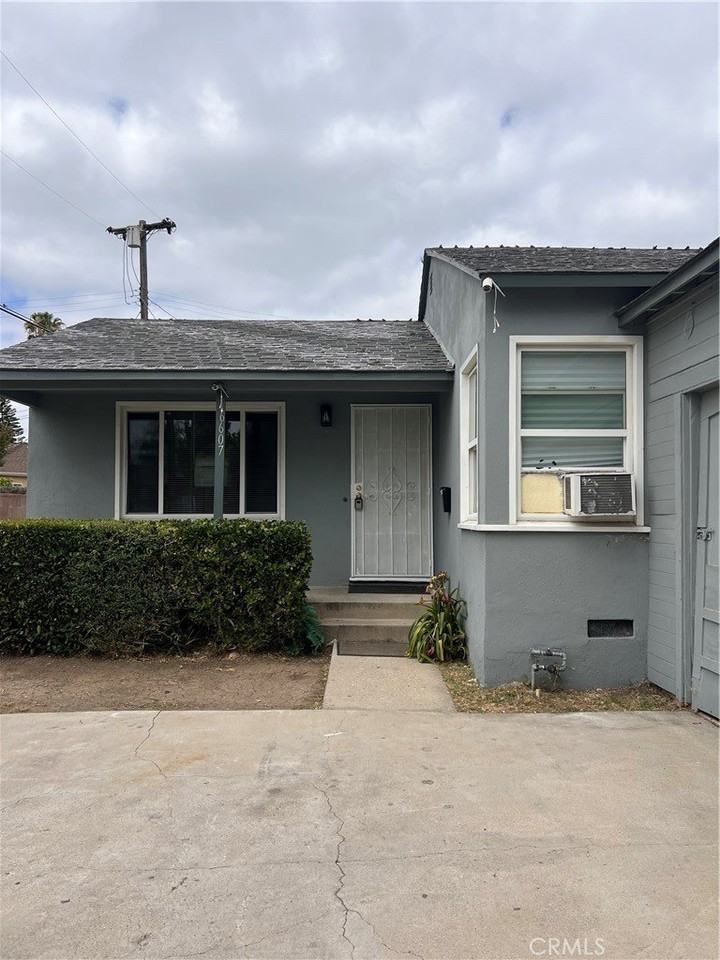 6607 Aura Ave - Photo 2 of 26