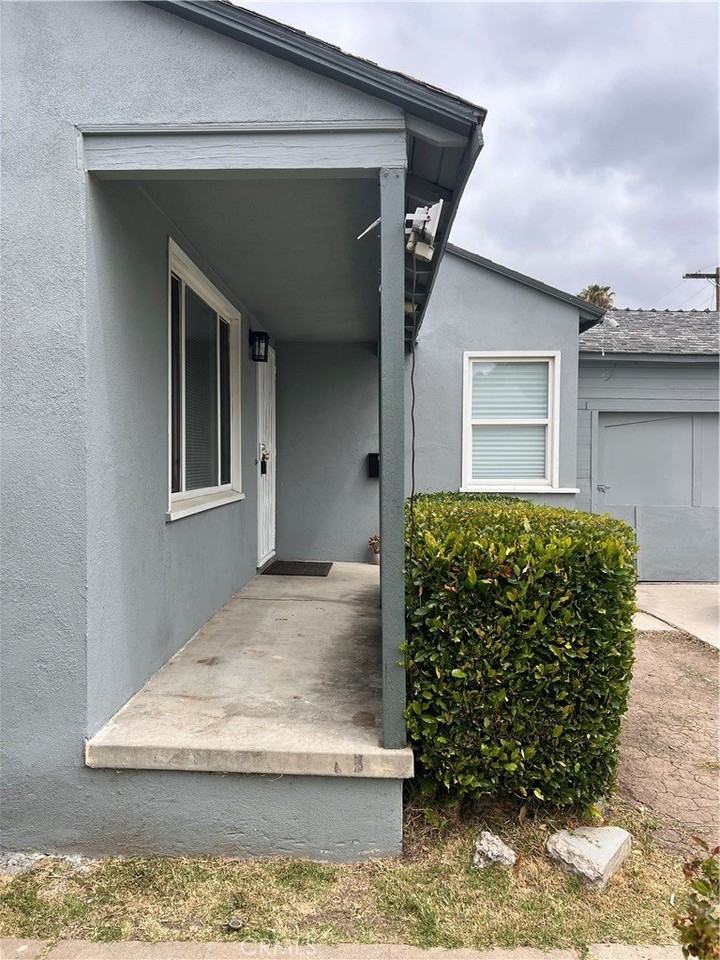6607 Aura Ave - Photo 4 of 26