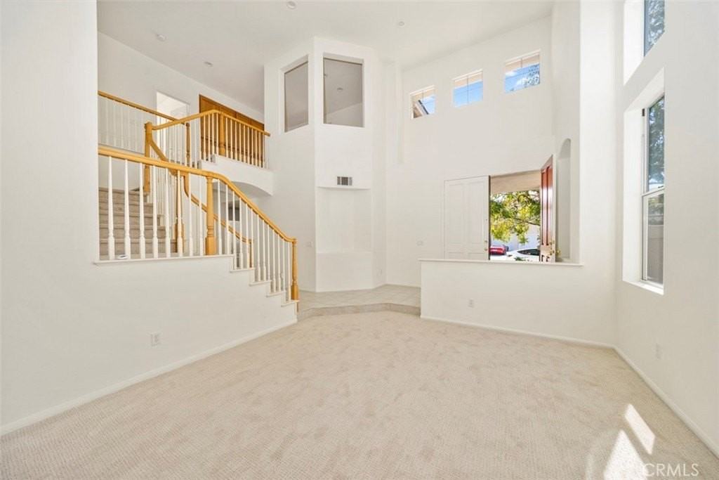 17 Camarin St - Photo 5 of 26