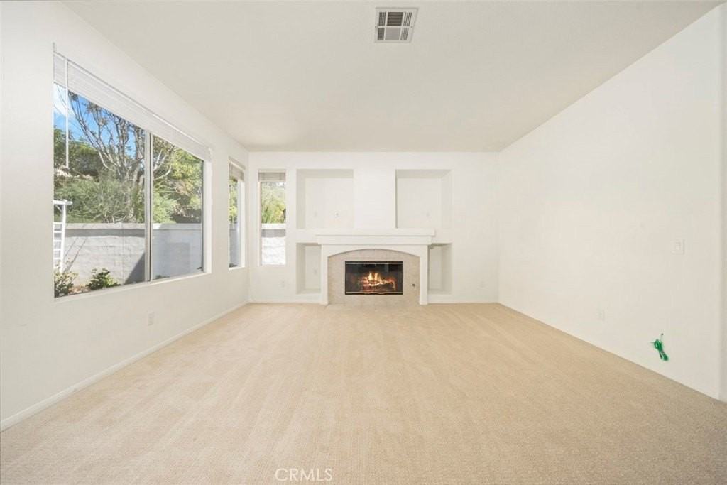 17 Camarin St - Photo 6 of 26