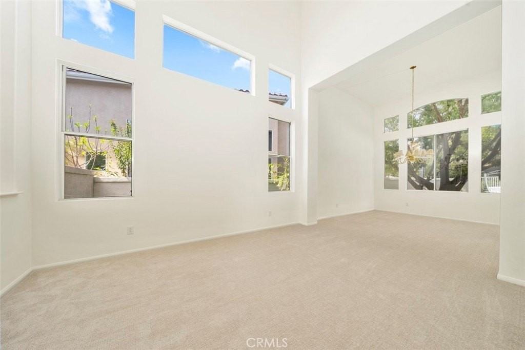 17 Camarin St - Photo 7 of 26