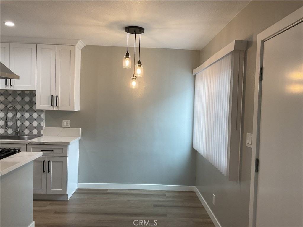 537 S 6th St #B - Photo 3 of 14