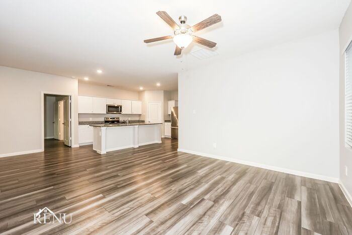 13324 Pine Dunes Dr - Photo 5 of 17