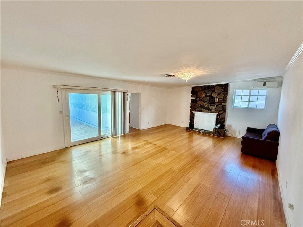 1712 Walnut St - Photo 7 of 15