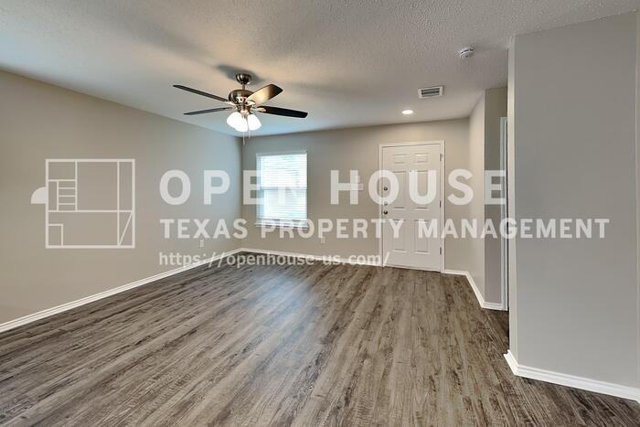 13836 Sonterra Ranch Rd - Photo 4 of 21