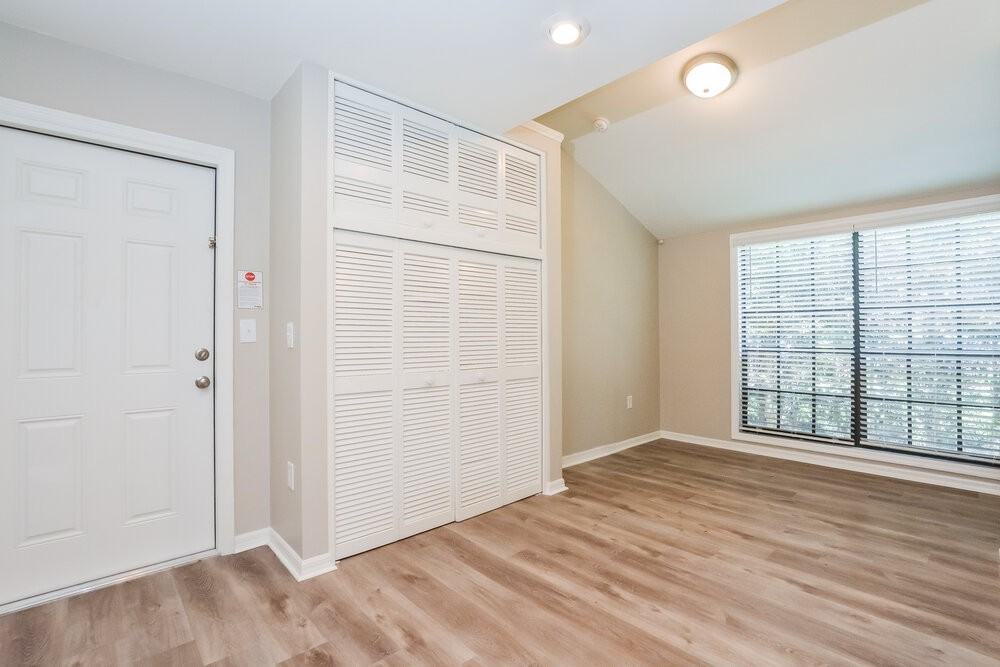 51 Dogwood Ln - Photo 3 of 16
