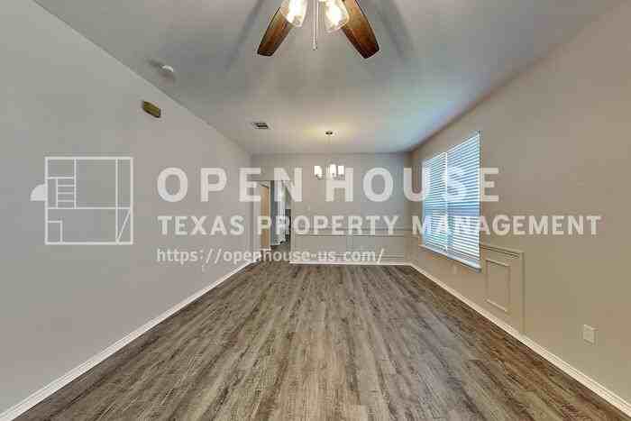 12252 Shadow Wood Trl - Photo 5 of 20