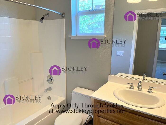 3045 Citrus Cir - Photo 7 of 15