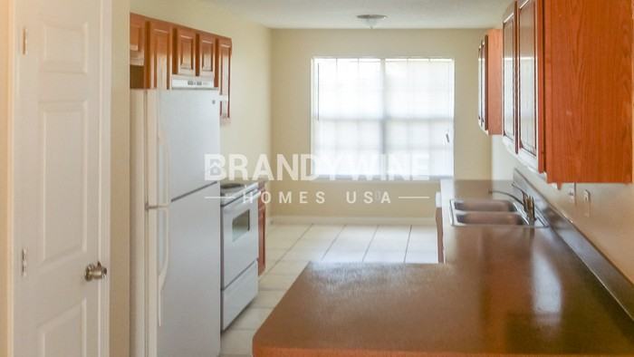 6933 Huntington Woods Cir W - Photo 7 of 17