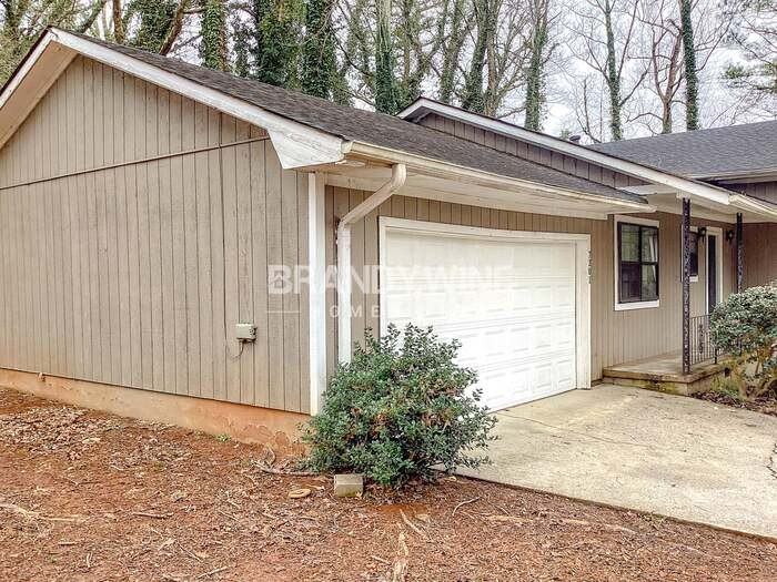 7301 Fern Ct - Photo 2 of 33
