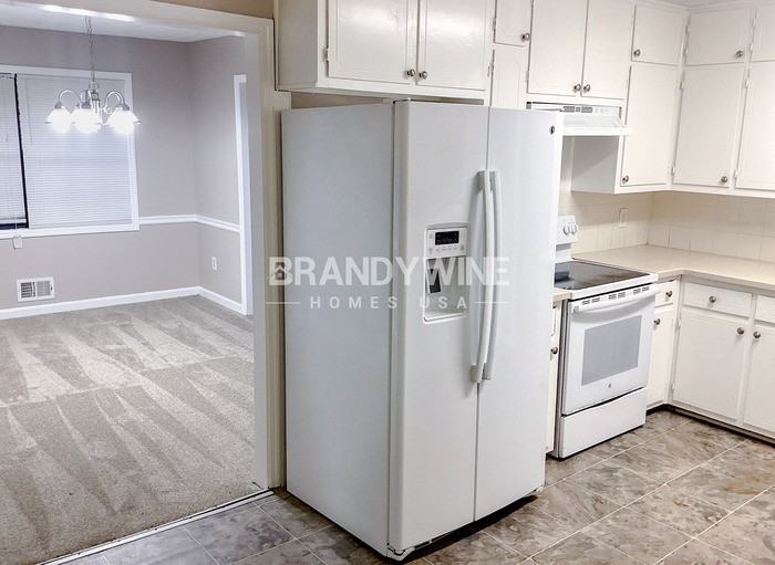 7301 Fern Ct - Photo 7 of 33