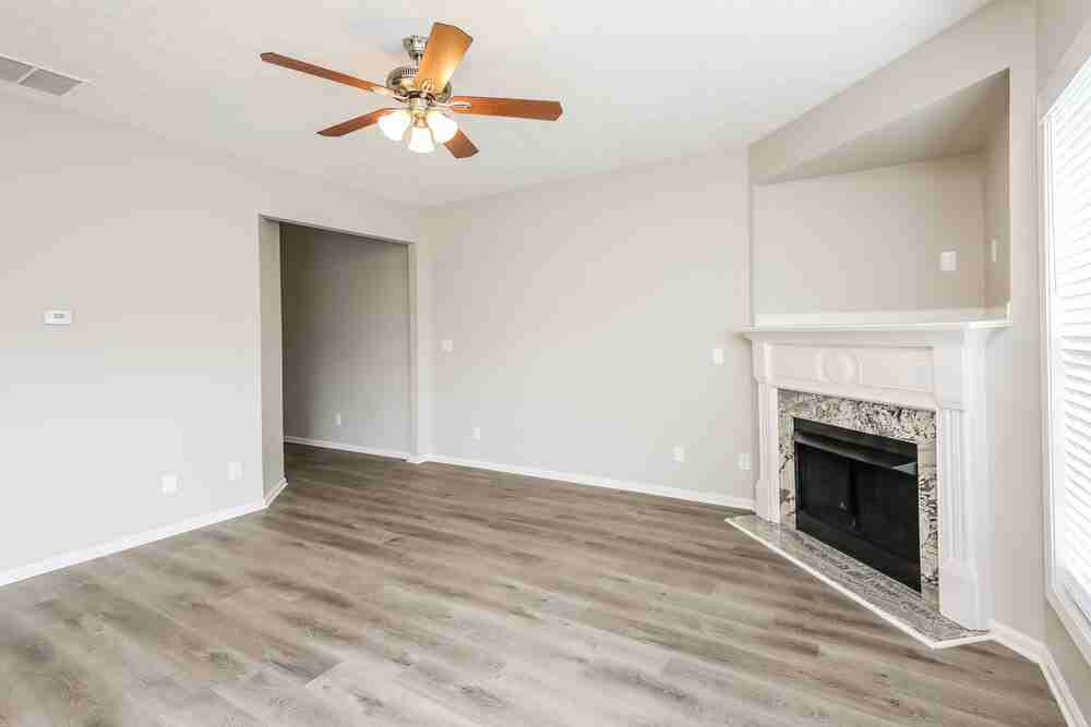 461 Pond Weed Dr - Photo 6 of 18